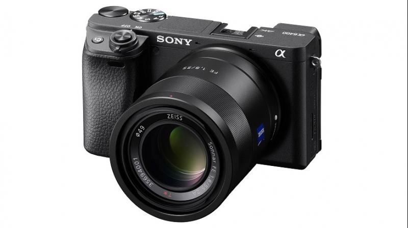 The Sony Î±6400 sports a 24.2MP APS-C Exmor CMOS image sensor and latest-generation BIONZ X image processor.