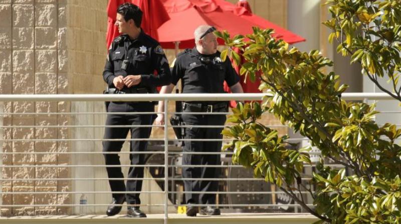 Police officers are seen at Youtube headquarters following an active shooter situation in San Bruno, California (Photo: Reuters)