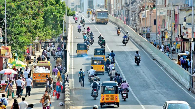 T Nagar flyover reopened to traffic on Wednesday after Chennai Silks building was demolished. (Photo:DC)