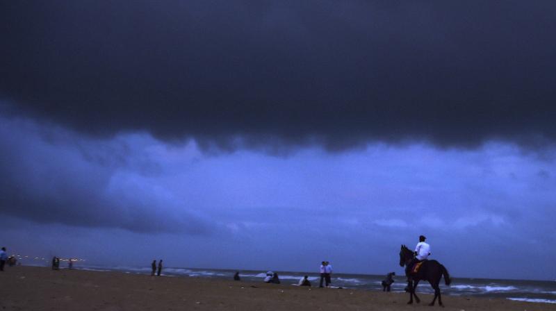 Heavy rains as cyclone Gaja hits Tamil Nadu coast, over 76,000 evacuated
