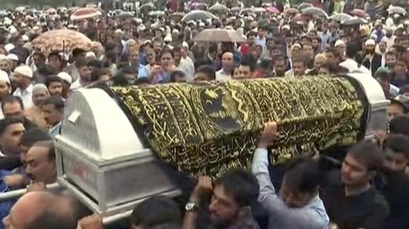 Hundreds of people from all walks of life bid goodbye to Rising Kashmir editor Shujaat Bukhari, a day after he was shot dead by terrorists. (Photo: ANI/Twitter)