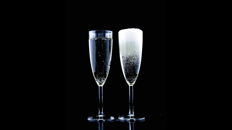 The study involved using high-speed photography to see what exactly happens to a champagne bubble.	(Photo: pexels)
