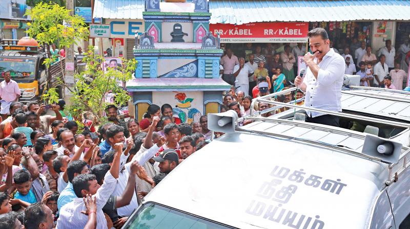 MNM party president Kamal Haasan addresses the people at Thenthamaraikulam in Kanyakumari on Wednesday.