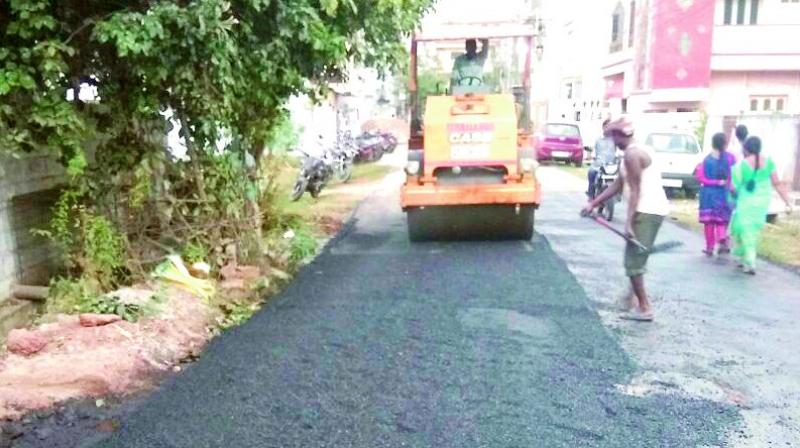 Roads laid with plastic mixed in bitumen in Vijayawada on Monday.  (Photo: DC)