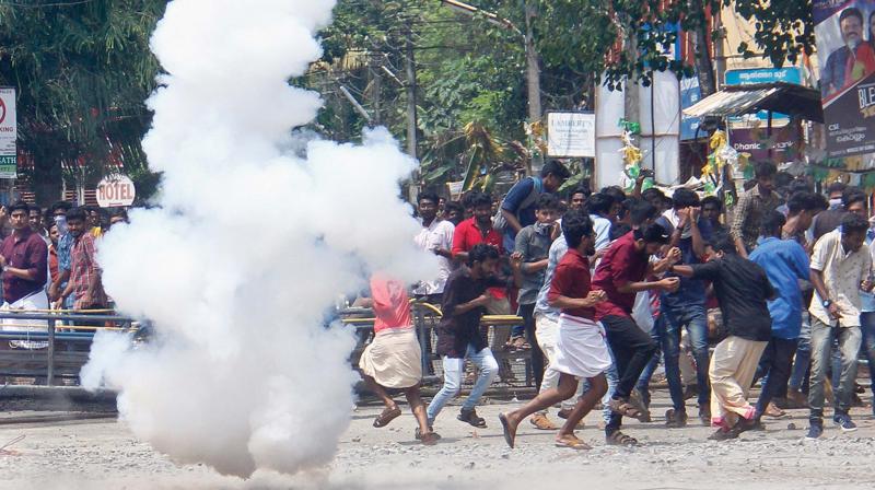 Police detonates grenade as the protest march to Trinity Lyceum school turned violent. (Photo: DC)