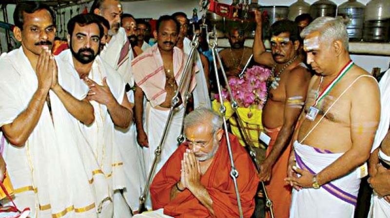 For years the Guruvayur temple has made it a must for women to wear a saree and for men to wear a white  mundu (white panche) and be shirtless when entering it.