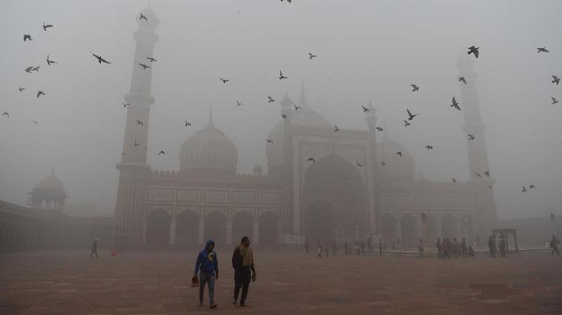 The Central Pollution Control Board (CPCB) identified four reasons for the sudden onset of pollution - temperature, wind speed, relative humidity and atmospheric boundary layer. (Photo: AFP)