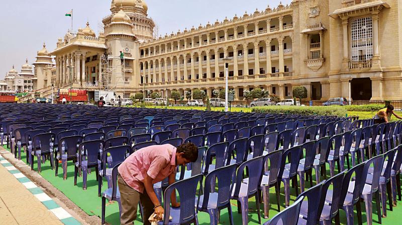 Preparations on for Wednesdays swearing in ceremony of H.D. Kumaraswamy as Chief Minister in front of Vidhana Soudha, on Tuesday   (Image: DC)