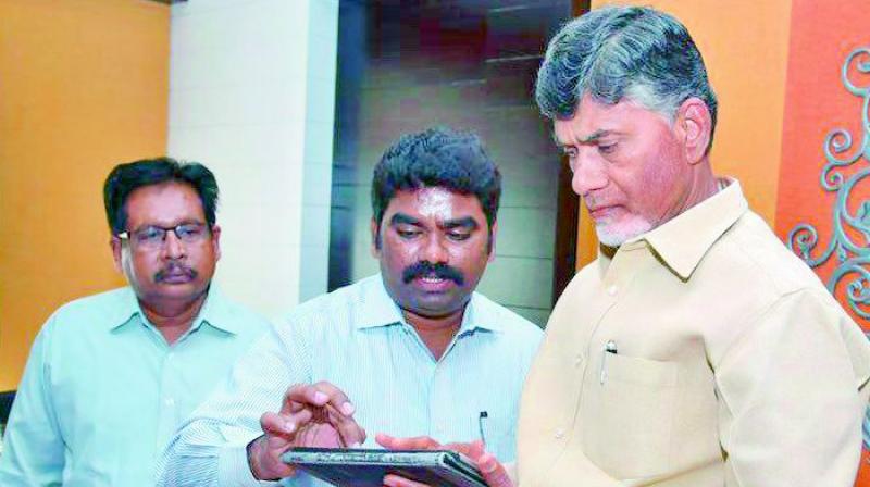 Chief Minister N. Chandrababu Naidu launches VMC website on monitoring of smart water distribution in Vijayawada on Wednesday. (Photo: DC)