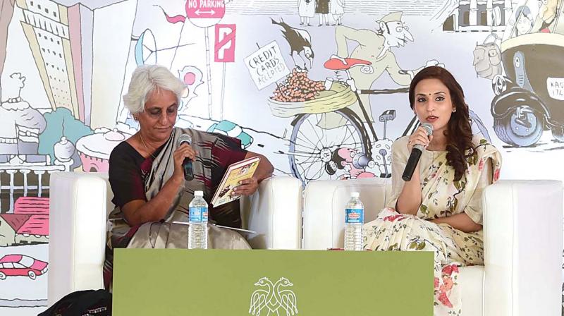 Premila Paul in conversation with film producer Aishwaryaa Dhanush	(Photo: R. SAMUEL)