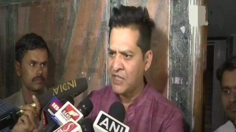 Vyapam whistleblower Dr Anand Rai said, I have not been given a ticket to fight elections even though Rahul Gandhi had assured me of it. (Photo: Twitter | ANI)