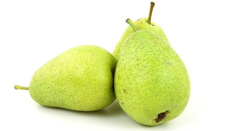 Pears are an excellent source of fiber and a good source of vitamin C. (Photo: Pixabay)