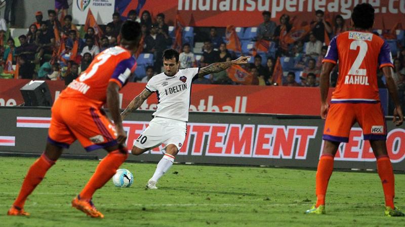 Rafael Coelho of FC Goa aims to convert his free-kick. (Photo: ISL website)