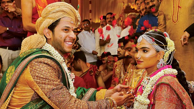 Mining baron Gali Janardhan Reddys 19-year-old daughter Brahmini ties the knot with Rajeev Reddy, son of a South Africa-based businessman in a lavish ceremony. Over 50,000 guests lined up to watch the spectacle.