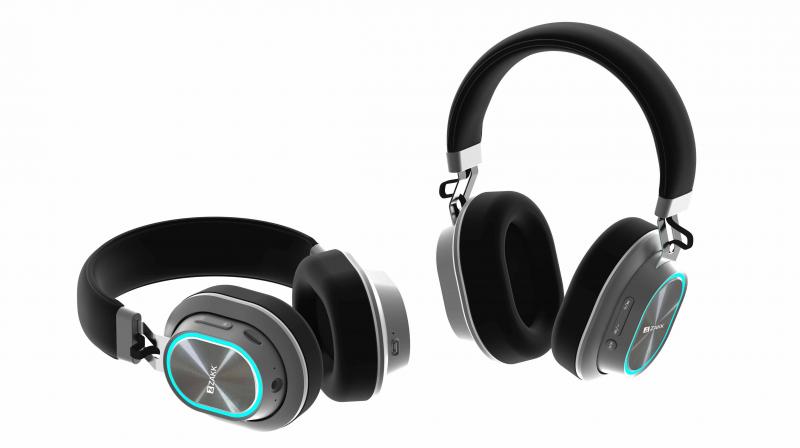 These headphones are powered by a 450mAh battery.