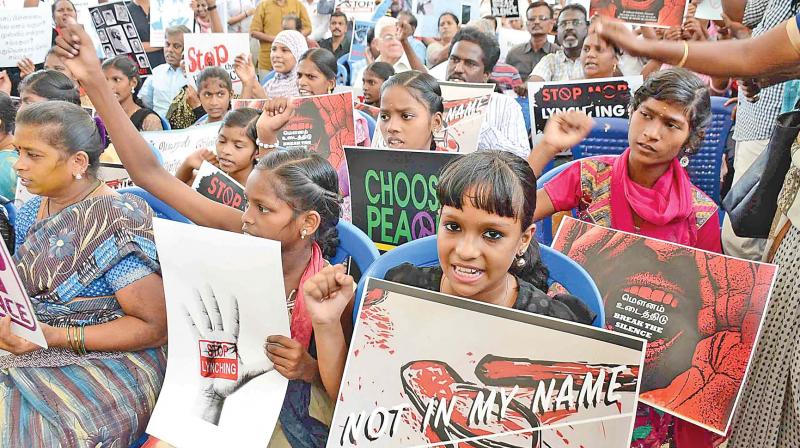 Around 300 Chennaiites gather at Valluvar Kottam on Saturday to protest against the increasing cases of mob violence and lynching in the country. (Photo: DC)