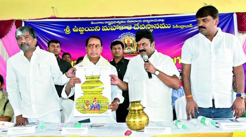 Gold bonam worth 1 crore that CM K. Chandrasekhar Rao would offer to Ujjaini Mahankali Temple in Secunderabad has been released by ministers Talasani Srinivas Yadav (right) and A. Indrakaran Reddy (left) on Monday.(Photo: DC)