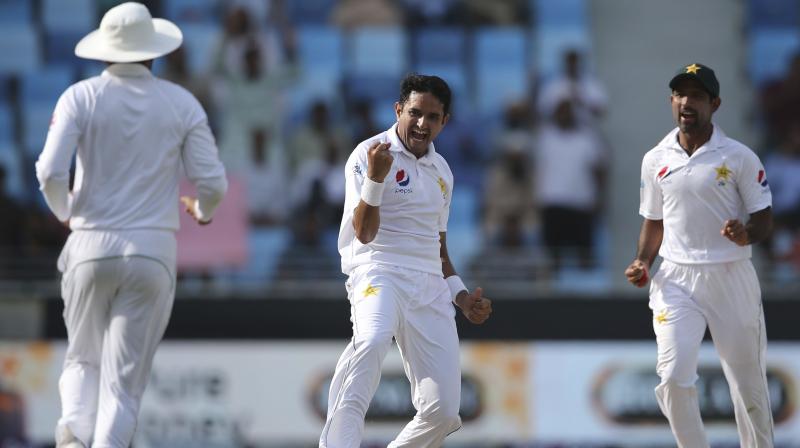 South African fast bowler Dale Steyn heaped praise on Pakistan pacer Mohammad Abbas, claiming that the latter has the potential to achieve the number one spot in the longest format of the game. (Photo: AP)