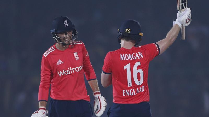 Joe Root combined well with Eoin Morgan to put england in control. (Photo: PTI)
