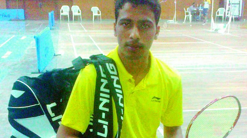Cricketer Virender Sehwag asked  people to help para badminton player Sanjeev Kumar financially on Twitter.