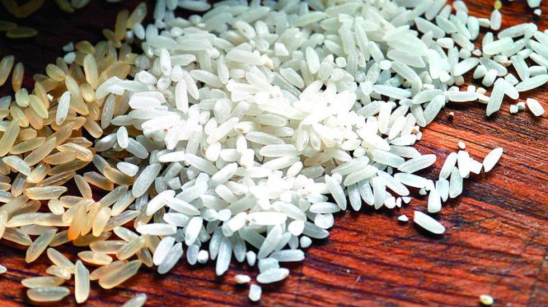 Social media began spreading this news in India and the Kerala media broadcast a series of reports with demonstrations of cooking the rice to prove it was plastic by burning the layer formed on the cooked rice.