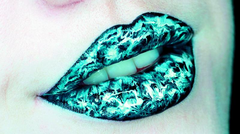 Your countertop lip art is complete.