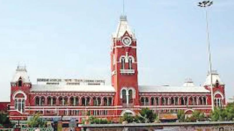Prospective developers, including architects, bank officials, and Chennai Metro (CMRL) officials participated in the meeting with railway officials.