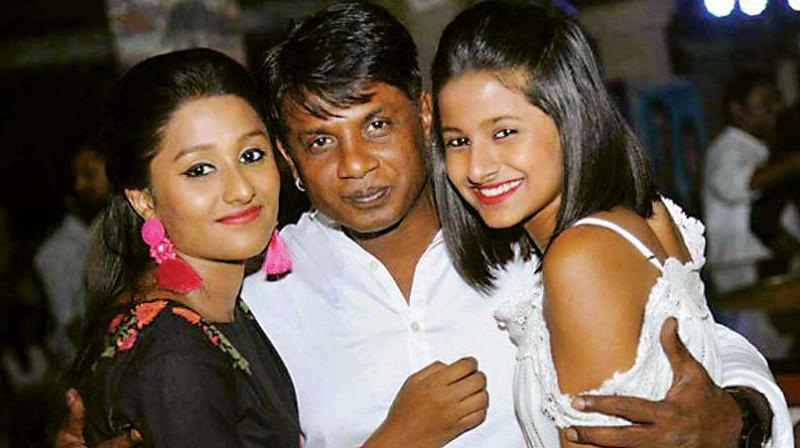 Duniya Vijay and his daughters