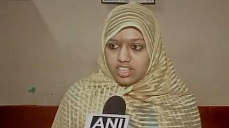 The girl BB Sara, who is an MBA student, said that Modi has always worked as a helping hand when any one is in need. (Photo: ANI/Twitter)