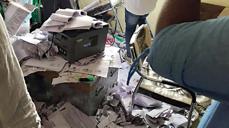 The documents, including Voter ID cards, around 9866 EPIC cards, 6,342 fresh voter acknowledgement letters with BBMP seals and another 27,700 acknowledgements without its seals are all original, said Karnataka Chief Election Officer, Sanjiv Kumar.