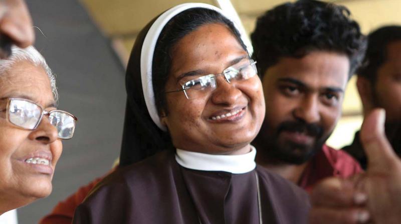 Sr Anupama expresses happiness over Vatican action on bishop Franco at the protest venue in Kochi on Thursday. (Photo:DC)