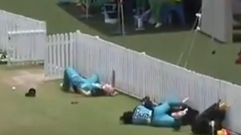 Deandra Dottin collided with her teammate Laura Harris at the deep mid-wicket boundary during the BBL game against Melbourne Stars. (Photo: Youtube/ Screengrab)