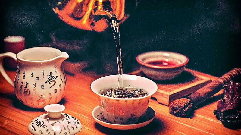 Chef Piyush Jain of  Decode Social Dining in the Capital shares his tea infused recipes and their numerous benefits with us.