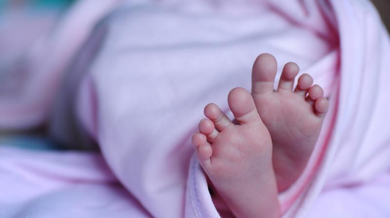 A 24-year-old woman has delivered a baby after transplanting her frozen ovary back into her body. (Photo: Pixabay)