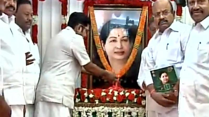 AIADMK deputy general secretary TTV Dinakaran and CM Palanisamy pay floral tribute to Jayalalithaa on Friday. (Photo: ANI Twitter)