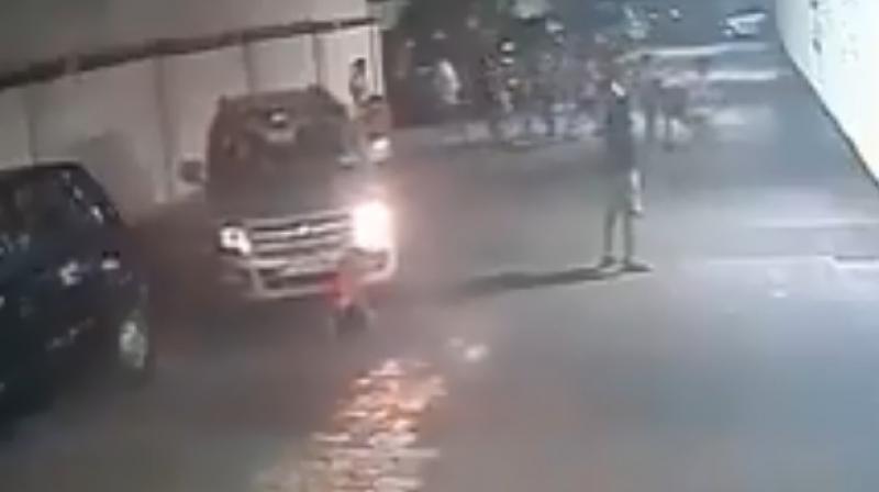 The footage recorded on September 24, was captured around 7 in the evening and is being circulated widely on social media. (Screengrab | Twitter | @BlrCityPolice)