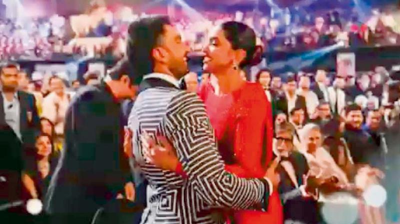 Our Internet feeds are loaded with links to sensational fake news; (above) a clipping of the fake news about Gauri-Shah Rukh divorce; (below) A video about why Deepika and Ranveer are separating. Again fake!