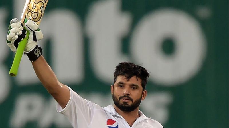 Azhar Alis unbeaten 146 guided Pakistan to 279-1 at close on the opening day of the first Test