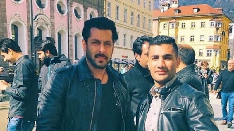Salman Khan with a fan.