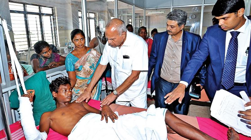 Governor Banwarilal Purohit, on Tuesday visited the families of those killed in police firing and met the injured at the government hospital at Thoothukudi. (Photo: DC)