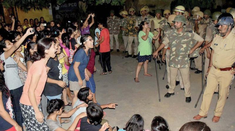 Students and police in a standoff in Varanasi late Saturday night 	 (Photo: PTI)