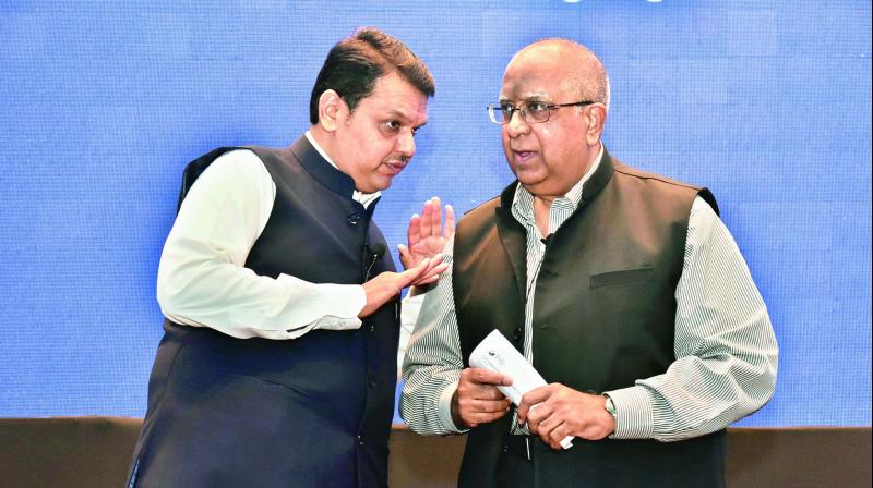 Maharashtra Chief Minsiter Devendra Fadnavis with ISB Dean Prof. Rajendra Srivastava  at the ISB leadership summit. 	(Photo:DC)