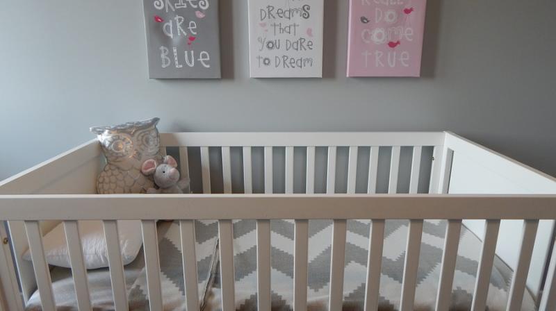 Toddlers may sleep better in cribs until age 3. (Photo: Pixabay)