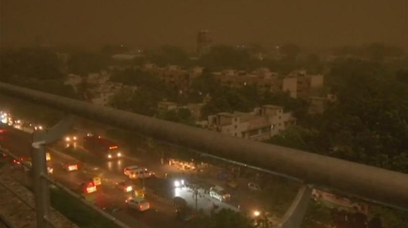 The sky turned completely dark at around 5 pm. (Photo: Twitter/ANI)