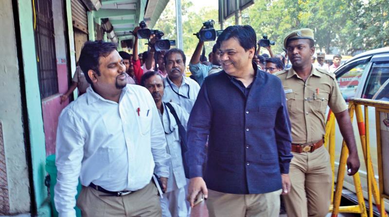 RK Nagar by-poll Election observer Praveen Prakash, along with Returning Officer, Praveen P Nair, arriving at the corporation zonal office on the day nomination scrutiny. (Photo: DC)