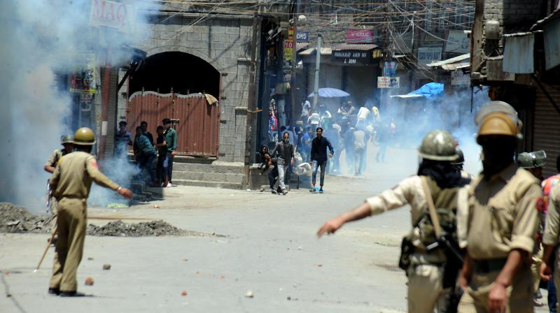 Clashes erupted in the Kashmir Valley after security forces gunned down Hizbul Mujahideen commander Sabzar Ahmed Bhat in Tral region. (Photo: DC)