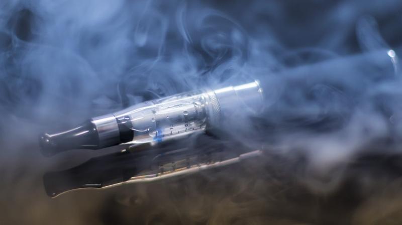 Oral cancer risk high for e-cigarette smokers. (Photo: Pixabay)
