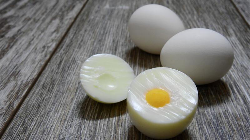Egg explosion due to the protein in the egg trapping pockets of water in the yolk. (Photo: Pixabay)