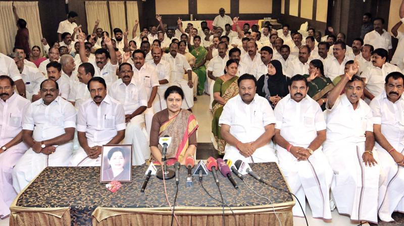 Sasikala holds a press conference showcasing the support of MLAs at the Golden Beach resort Koovathur. (Photo: DC)