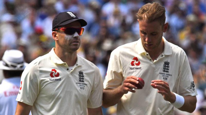 Broad, who filmed his team mates self-inflicted blow from a few metres behind, reacted in shock to the ball hitting Anderson. (Photo: AFP)